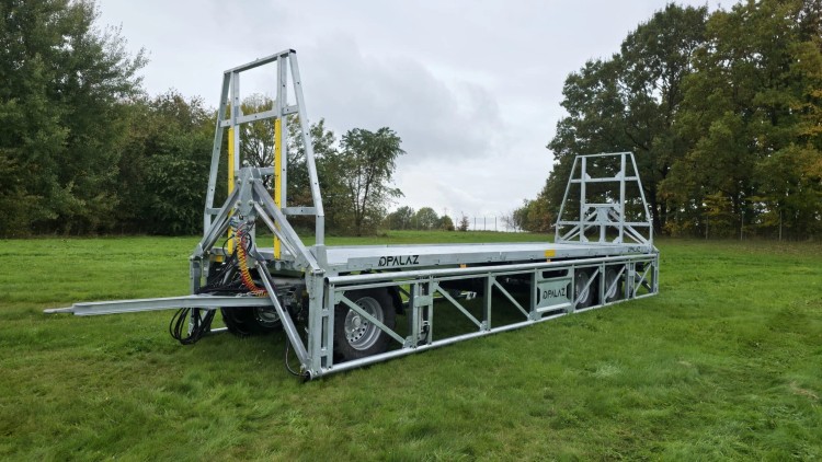 PŘÍVĚS NA BALÍKY HYDROWALL PALAZ