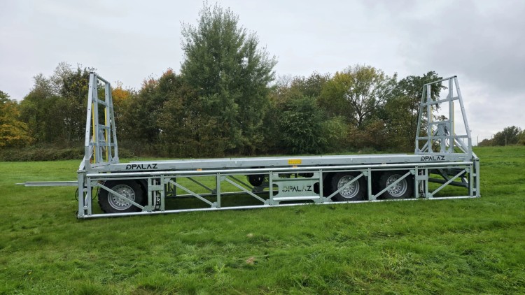 PŘÍVĚS NA BALÍKY HYDROWALL PALAZ