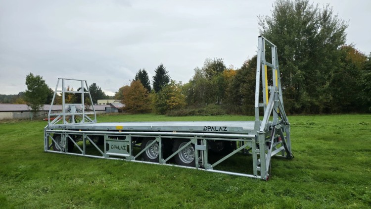 PŘÍVĚS NA BALÍKY HYDROWALL PALAZ